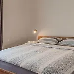 Cozy In With Wifi * Turanj