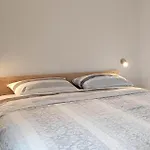 Cozy In With Wifi Apartment
